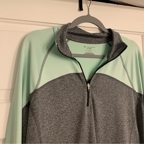 Tek Gear 1/4 Zip Pullover - Picture 2 of 4